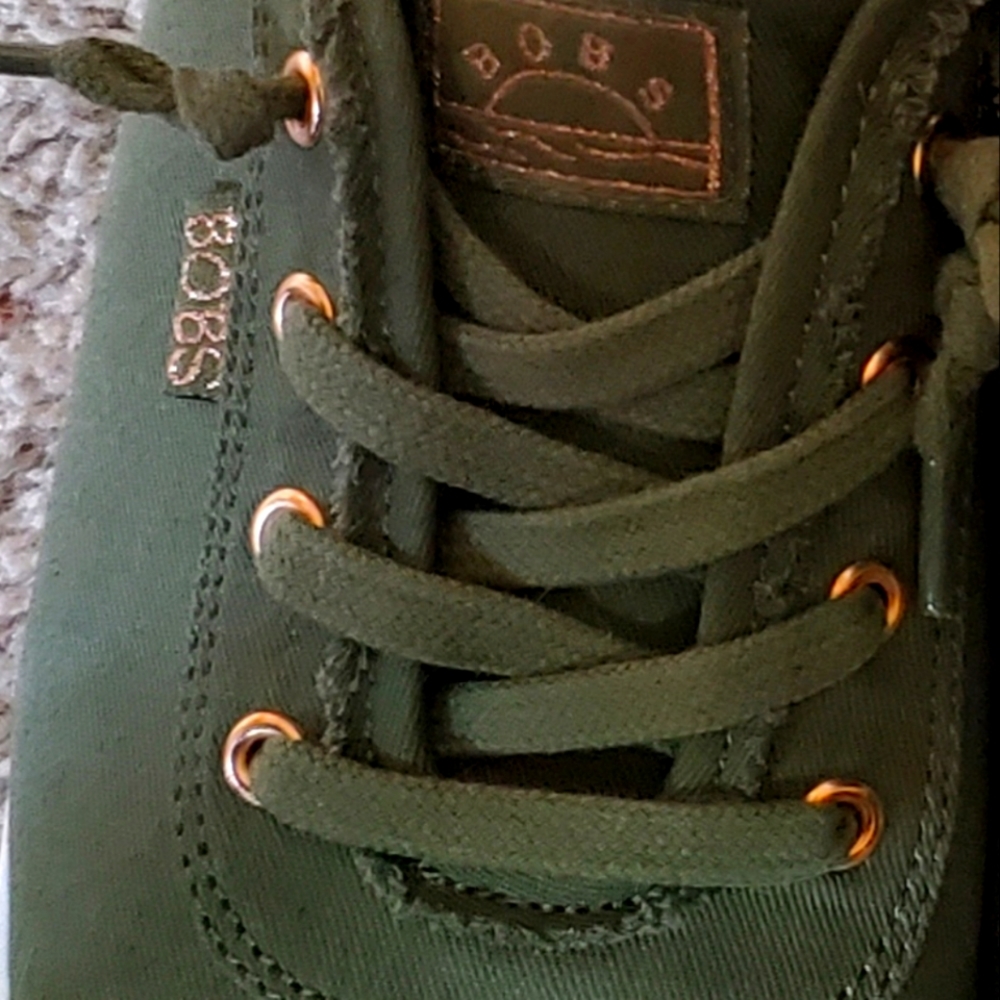 Bob's Size 9 Olive Green Canvas Sneakers